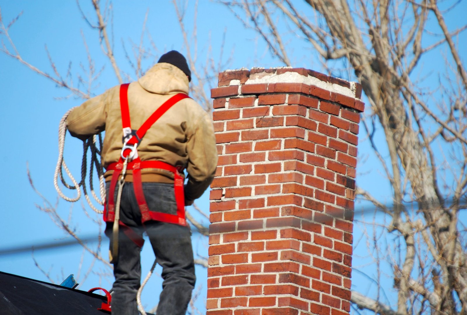 How Do Chimney Sweep Clean Chimneys